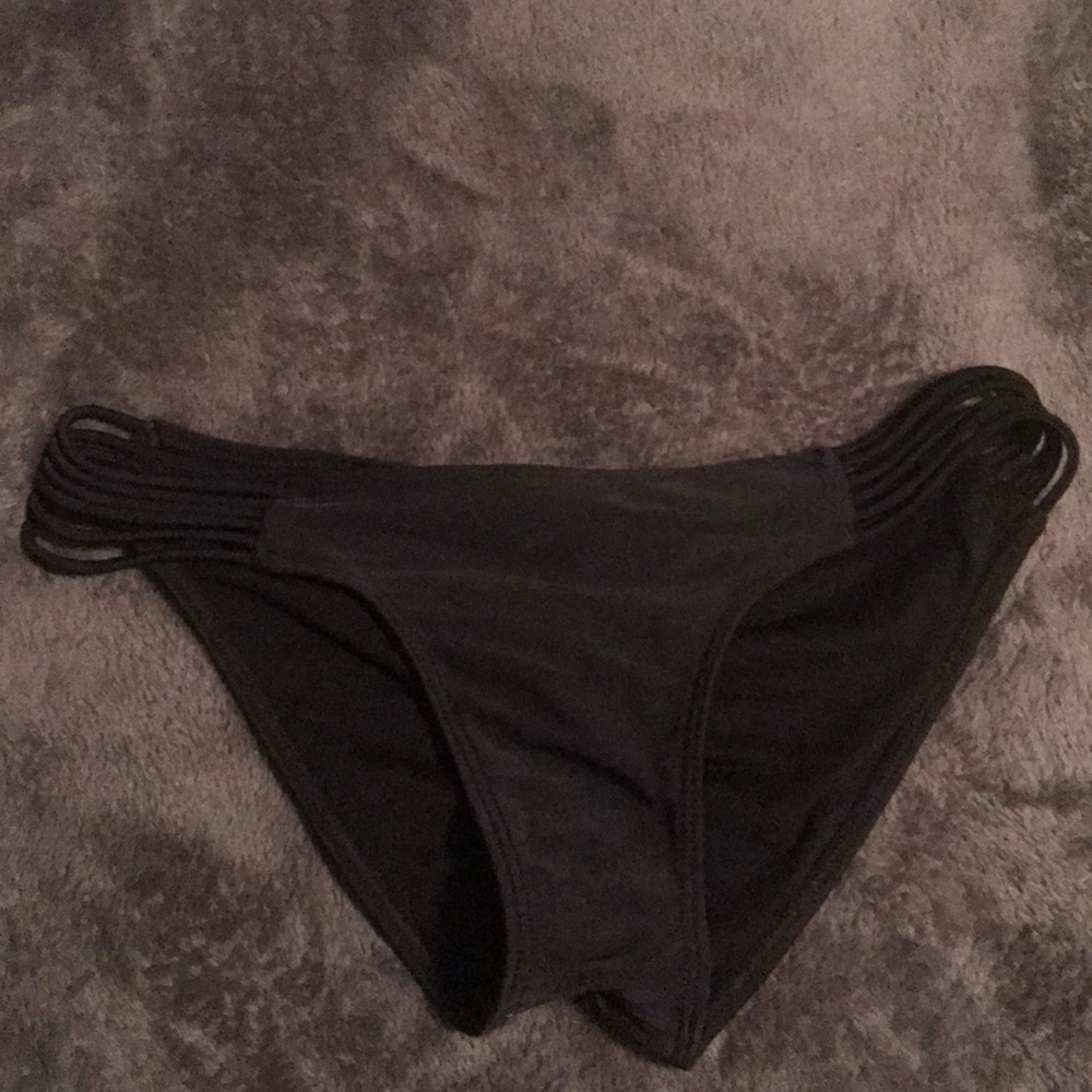 Cheeky bottoms